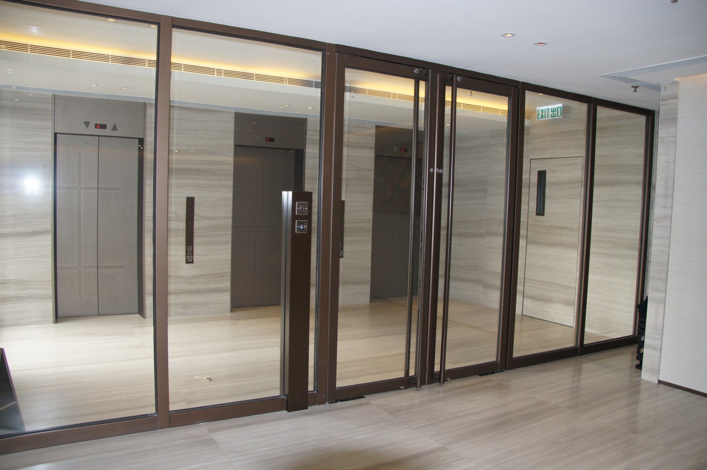Fire Rated Heat Proof Stainless Steel Frame Glass Wall Partition for Construction